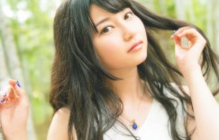 人气声优雨宫天首本写真集《青と旅する》（与蓝色一起旅行）