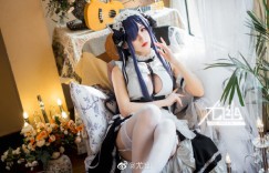 Cosplay：碧蓝航线奥古斯特·冯·帕赛瓦尔cos「使魔魔女」@尤幽